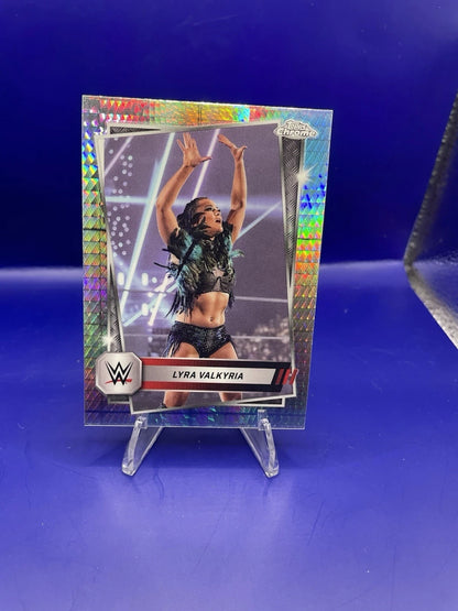 Lyra Valkyria 2025 Topps Chrome Refractor #135